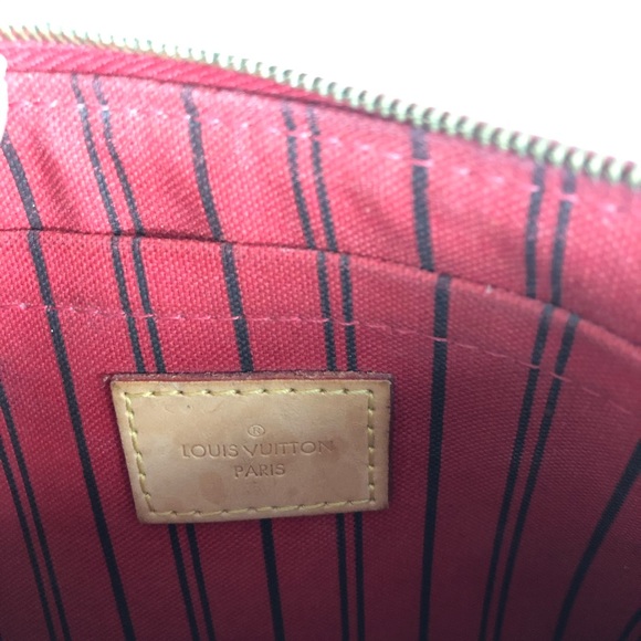 Louis Vuitton Neverfull MM Bag & Clutch - Picture 6 of 12